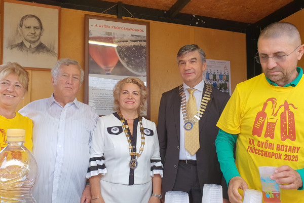 Gyöngyöző italokból adomány